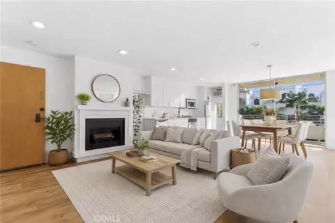 6151 Orange St #107, Los Angeles, CA 90048