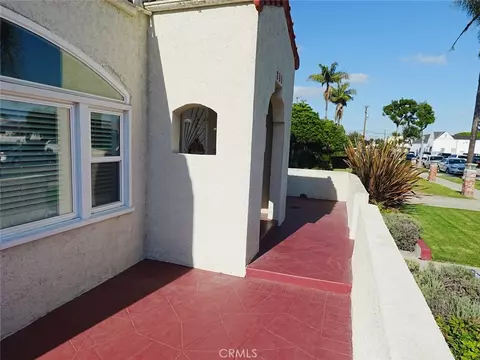 211 S Poinsettia Ave, Compton, CA 90221 photo 3