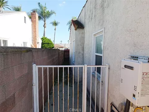 211 S Poinsettia Ave, Compton, CA 90221 photo 7