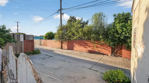 Exterior - 223 E Marker St, Long Beach, CA 90805 photo 8 of 12