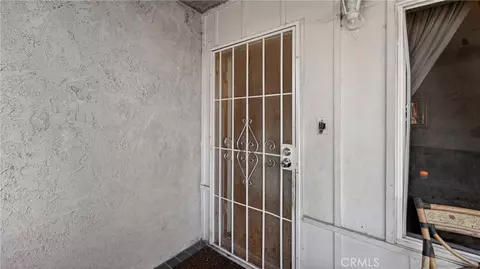 Entry Way - 223 E Marker St, Long Beach, CA 90805 photo 1 of 4