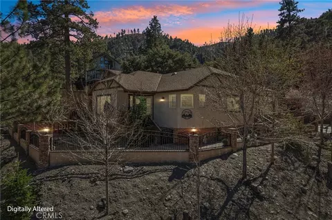 Exterior - 5319 Desert Vw, Wrightwood, CA 92397 photo 19 of 21