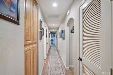 Entry Way - 5319 Desert Vw, Wrightwood, CA 92397 photo 4 of 4