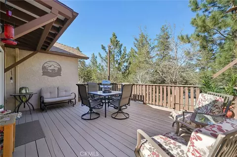 Exterior - 5319 Desert Vw, Wrightwood, CA 92397 photo 12 of 21