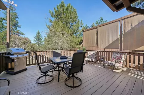 Exterior - 5319 Desert Vw, Wrightwood, CA 92397 photo 13 of 21