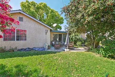 Exterior - 13944 Brightwell Ave, Paramount, CA 90723 photo 4 of 7