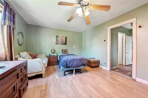 Bedroom - 13944 Brightwell Ave, Paramount, CA 90723 photo 3 of 7