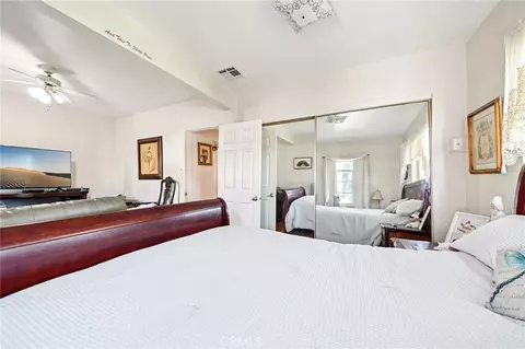 Bedroom - 13944 Brightwell Ave, Paramount, CA 90723 photo 6 of 7