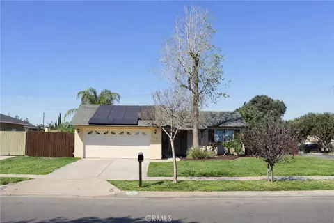 Exterior - 1429 Berkeley Dr, Redlands, CA 92374 photo 1 of 7