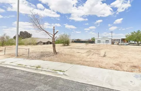 16740 Pebble Bch, Victorville, CA 92395