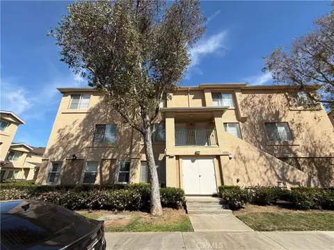 1061 Harbor Hts, Harbor City, CA 90710