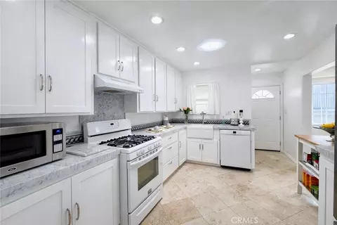 Kitchen - 3602 Pine, Long Beach, CA 90807 photo 2 of 2