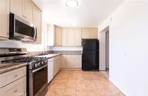Kitchen - 124 W Caldwell, Compton, CA 90220 photo 3 of 3