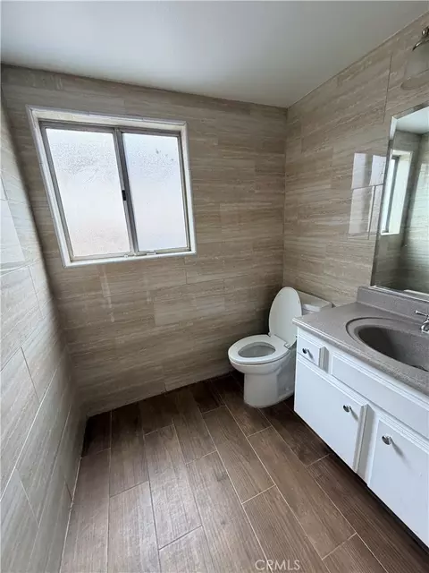 Bath - 43922 Fallon Dr, Lancaster, CA 93535 photo 1 of 1