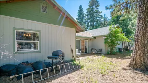 Exterior - 22070 Big Oak Rd, Cedarpines Park, CA 92322 photo 14 of 15