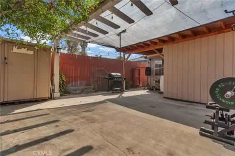 Exterior - 2063 E Knopf, Compton, CA 90222 photo 6 of 6