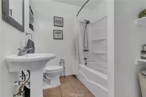 Bath - 2063 E Knopf, Compton, CA 90222 photo 1 of 2