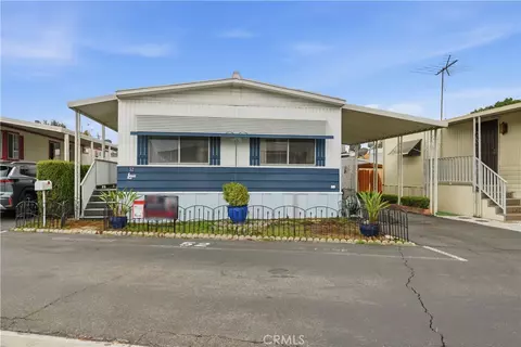 20806 Gridley Rd #52, Lakewood, CA 90715