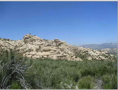 0 Farris, Phelan, CA 92371 photo 2