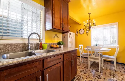 Kitchen - 2121 E Shauer, Compton, CA 90222 photo 2 of 3