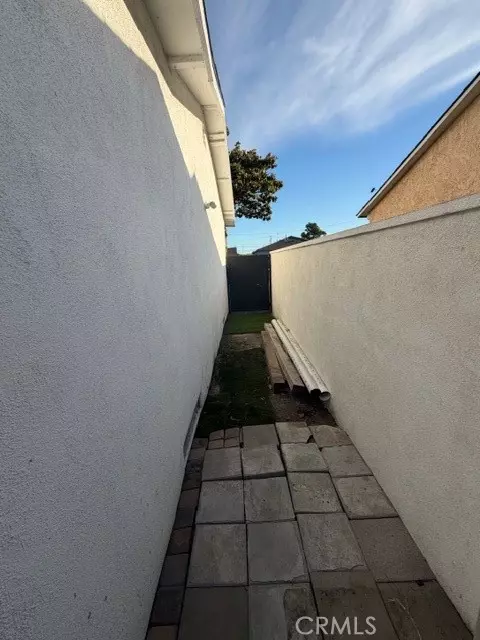 Exterior - 1523 E 126th St, Compton, CA 90222 photo 1 of 2