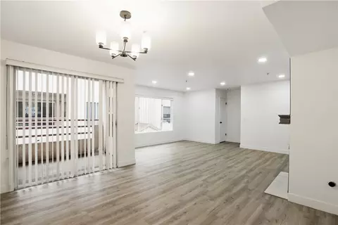 8744 Burnet Ave #14, North Hills, CA 91343