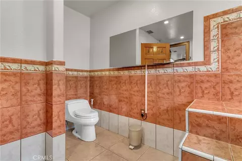 Bath - 1324 E Turmont, Carson, CA 90746 photo 8 of 8