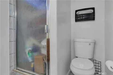 Bath - 1324 E Turmont, Carson, CA 90746 photo 2 of 8