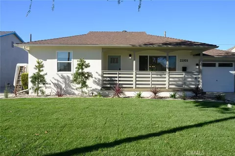 22951 Walnut St, Torrance, CA 90501