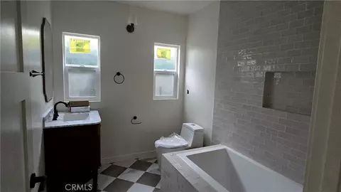2187 E Villa, Pasadena, CA 91107 photo 5