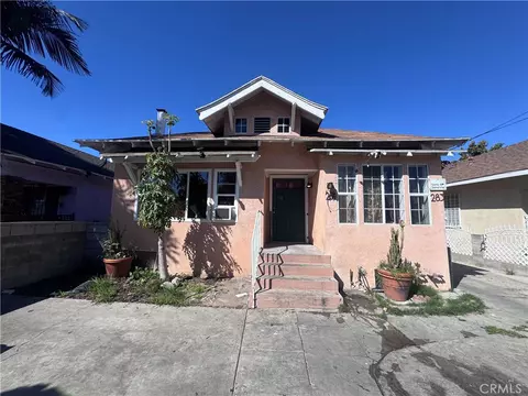 281 E 48th St, Los Angeles, CA 90011