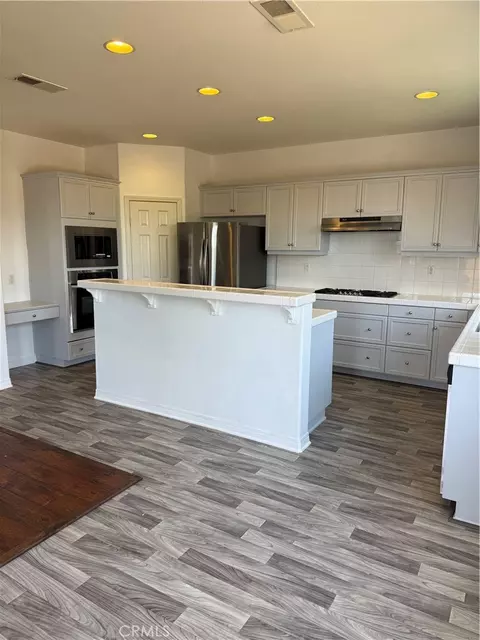 Kitchen - 30967 Sanjay Ct, Temecula, CA 92591 photo 1 of 5
