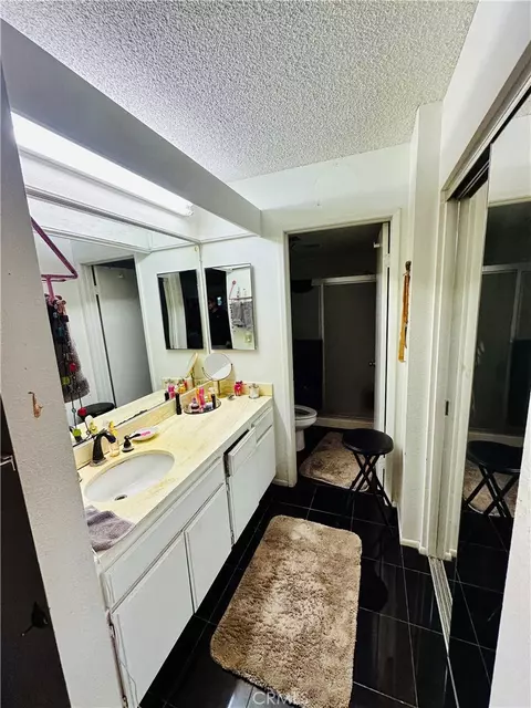 Bath - 1020 Catlin, Simi Valley, CA 93065 photo 2 of 3