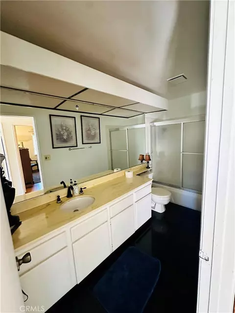 Bath - 1020 Catlin, Simi Valley, CA 93065 photo 3 of 3