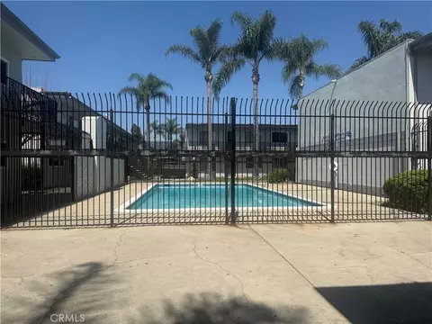 5500 Ackerfield #104, Long Beach, CA 90805