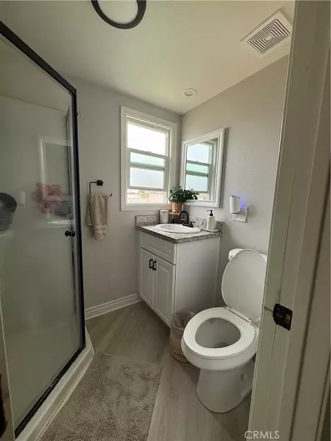 Bath - 1025 Davids Rd, Perris, CA 92571 photo 1 of 1