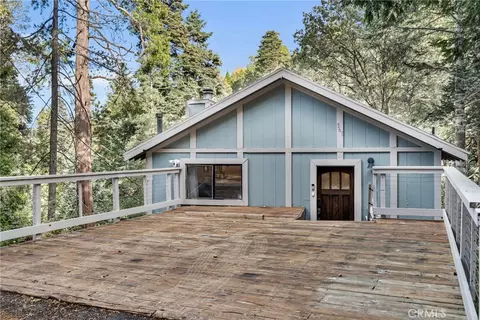 561 Dover Ct, Lake Arrowhead, CA 92352