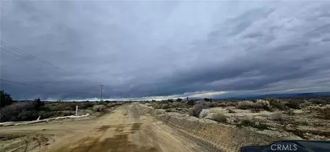 24300 Fort Tejon Rd, Llano, CA 93544
