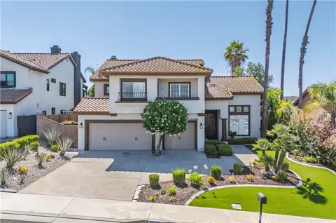 39560 Tinderbox, Murrieta, CA 92562