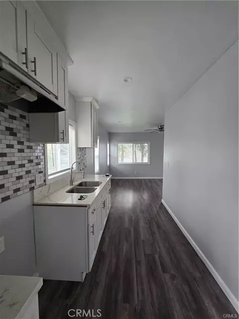 Entry Way - 1714 E San Marcus, Compton, CA 90221 photo 4 of 5