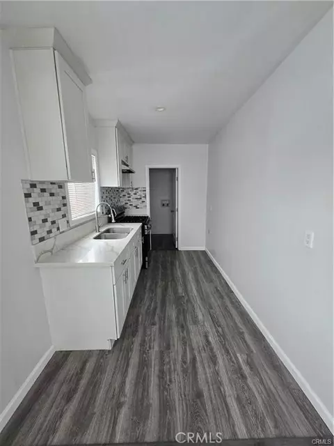 Entry Way - 1714 E San Marcus, Compton, CA 90221 photo 3 of 5