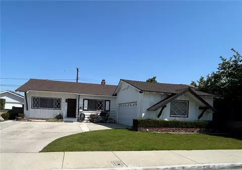 10135 Nichols St, Bellflower, CA 90706