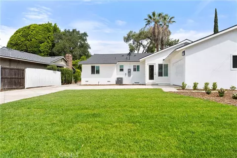 Exterior - 662 E Foothill, Glendora, CA 91741 photo 5 of 7
