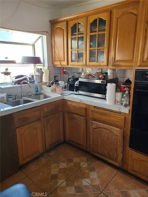 1313 S Broadacres, Compton, CA 90220 photo 2