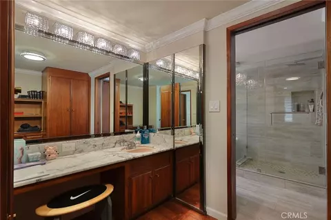 Bath - 2441 Terraza, Fullerton, CA 92835 photo 2 of 8