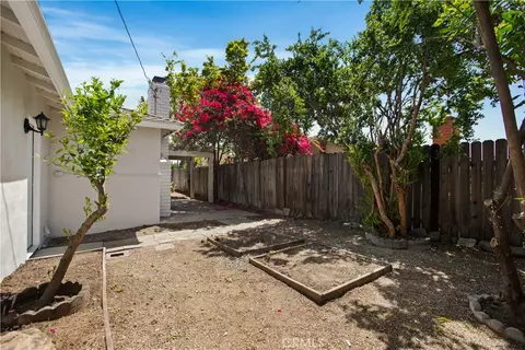 Exterior - 384 W 7th, Upland, CA 91786 photo 6 of 9