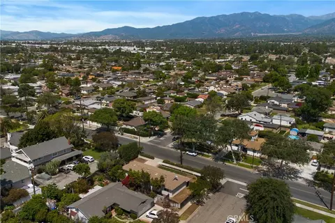View/Area - 384 W 7th, Upland, CA 91786 photo 5 of 6