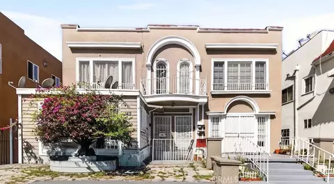 139 S Manhattan, Los Angeles, CA 90004