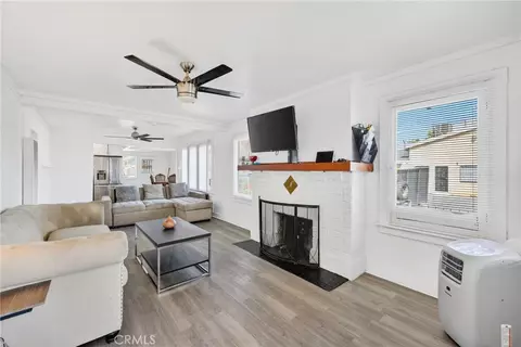 247 E 80th St, Los Angeles, CA 90003