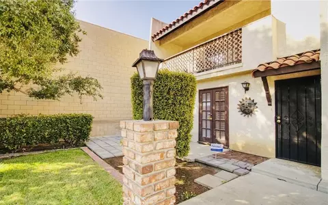 17439 Virginia, Bellflower, CA 90706